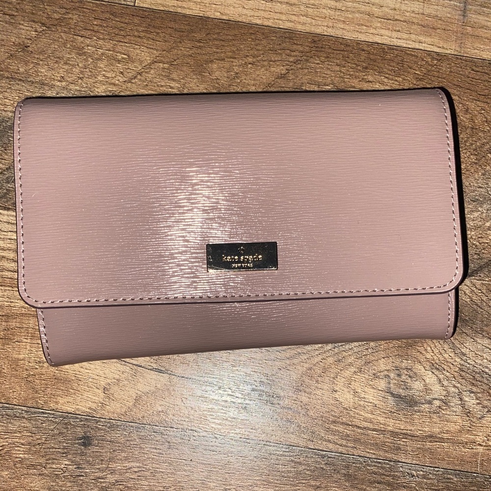 Kate spade crossbody wallet